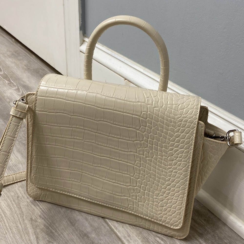 A New Day Vegan pebbled leather purse, like new - Picture 8 of 11